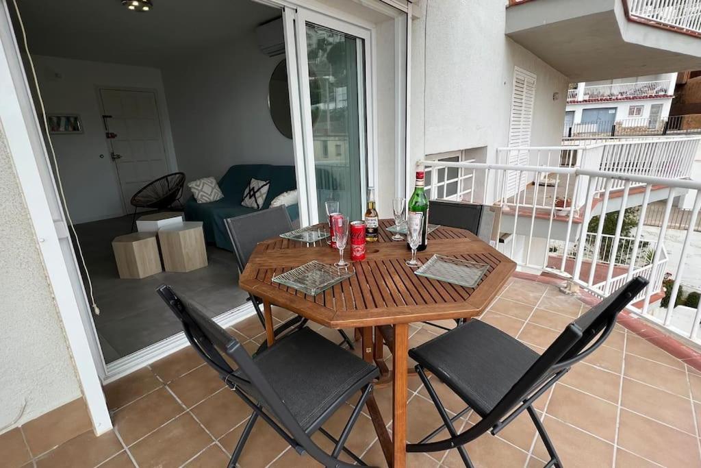 Apartamento Tres Habitaciones Con Vistas Al Mar En Росес Екстериор снимка